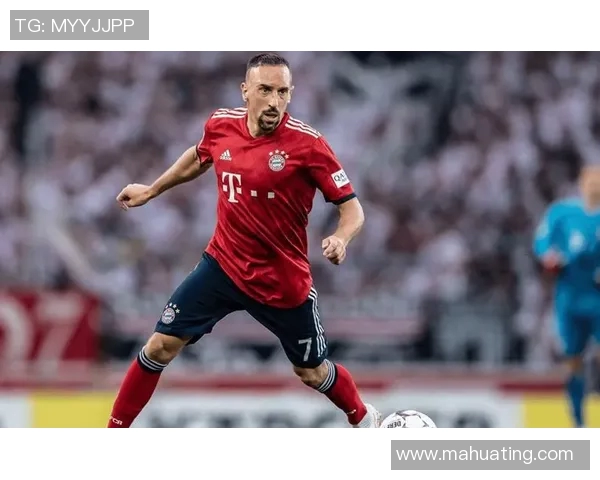 足球球星可喊的成长历程与辉煌时刻全面解读